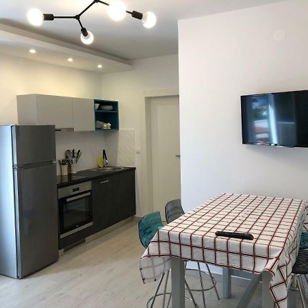 Appartement Adriatic House à Novalja Extérieur photo